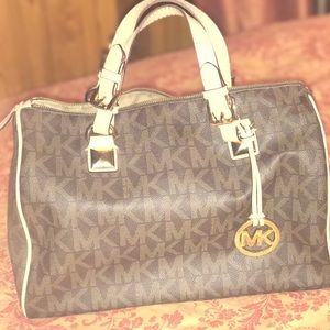 Authentic Large Michael Kors satchel